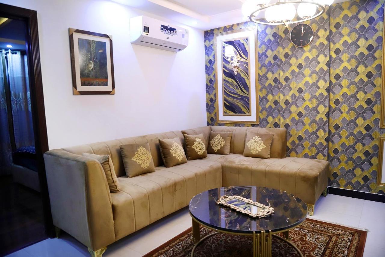 Adara suites Lahore Bagian luar foto