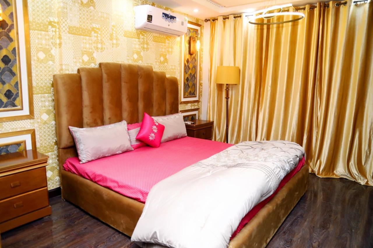 Adara suites Lahore Bagian luar foto