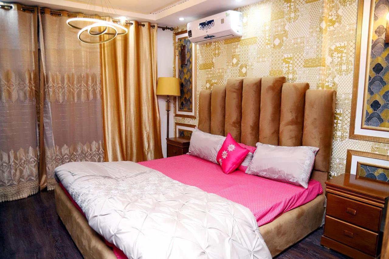 Adara suites Lahore Bagian luar foto
