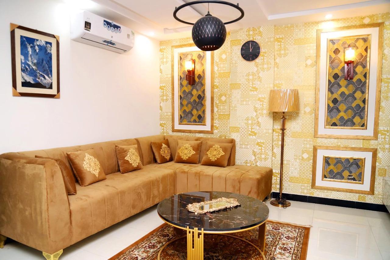 Adara suites Lahore Bagian luar foto